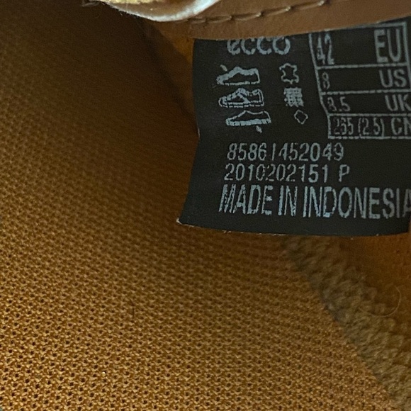 ECCO Men's Street Tray Classic Navajo Suede Leather Sneaker - Picture 7 of 8